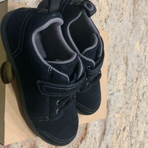 UGG boys shoes